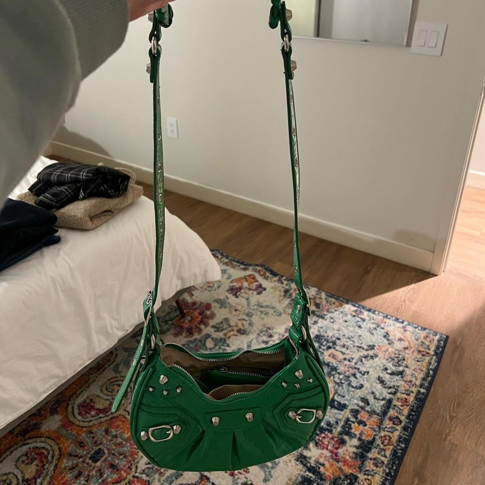 Crossbody bag